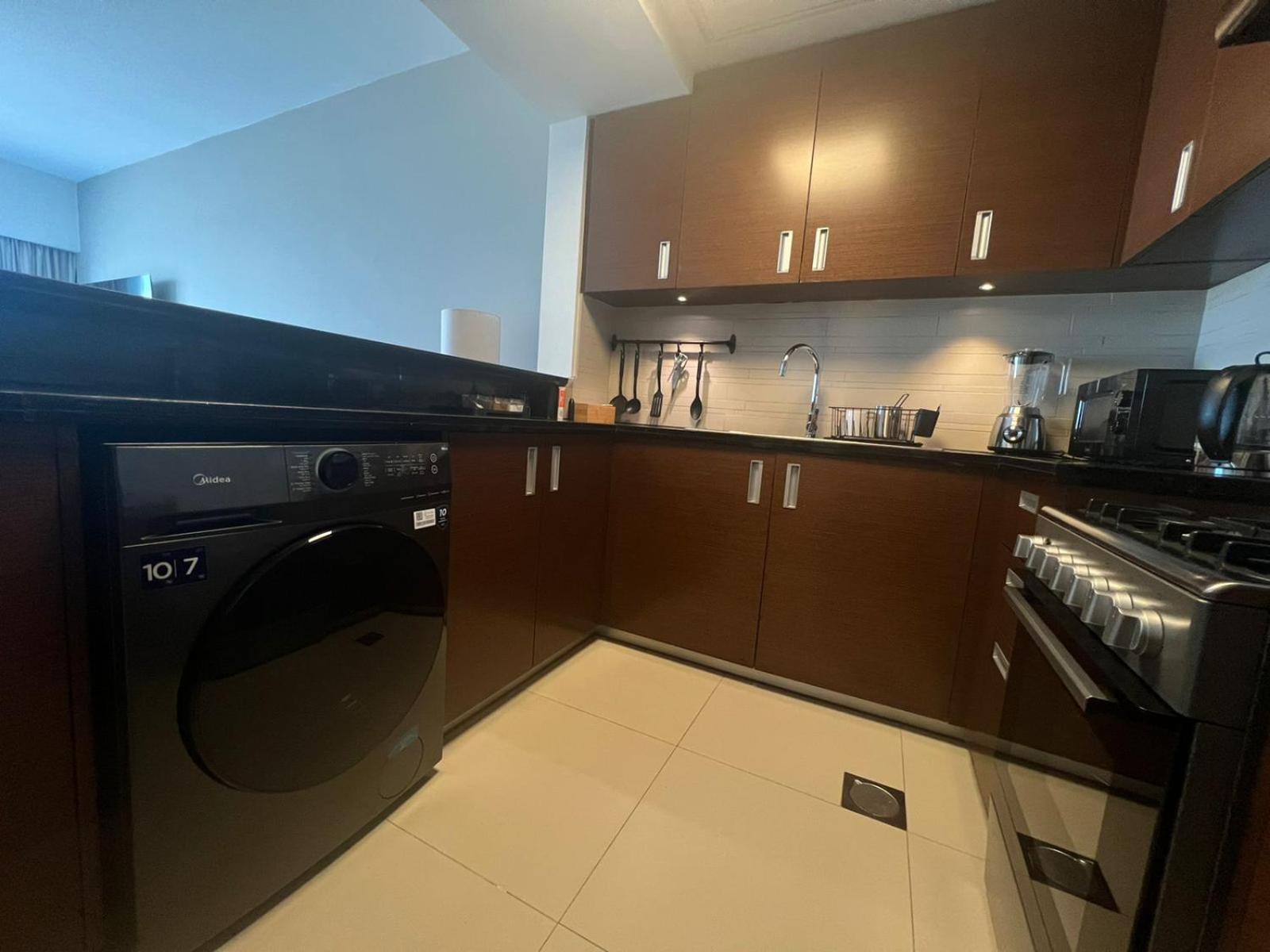 Dinar Home Abu Dhabi Buitenkant foto